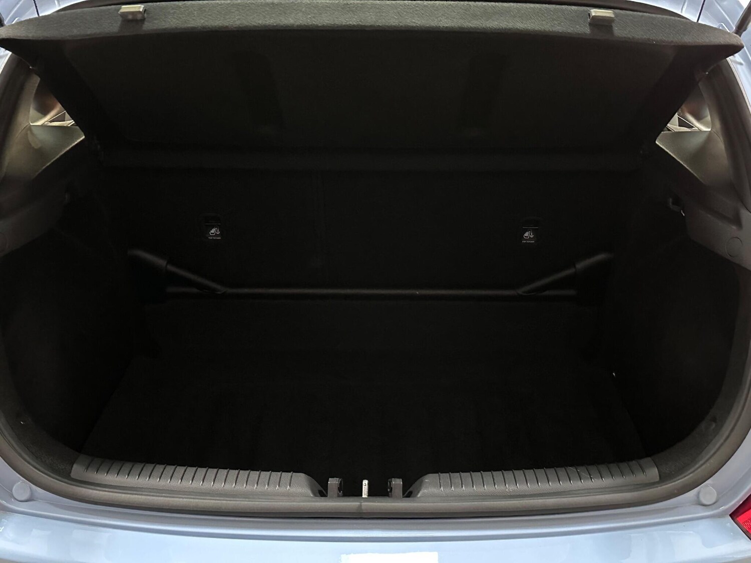 Used Hyundai i30 2018 for sale - 77683003: Photo 39