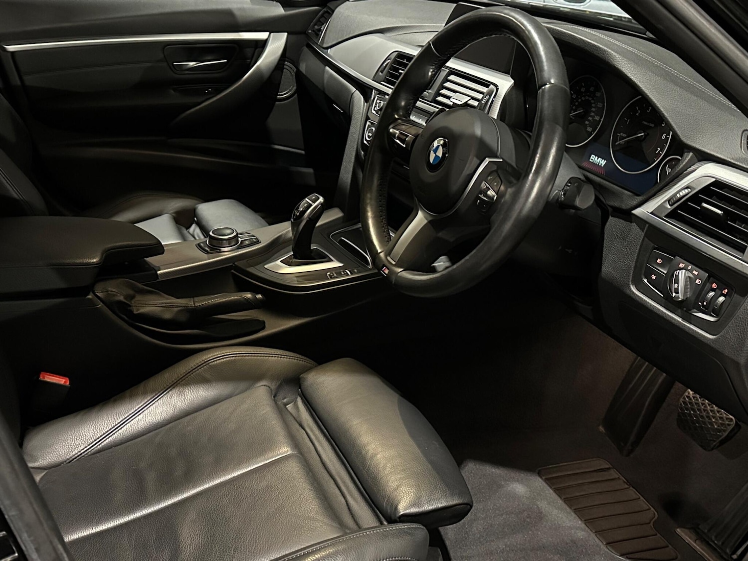 Used BMW 3 Series 2018 for sale - 76620557: Photo 14