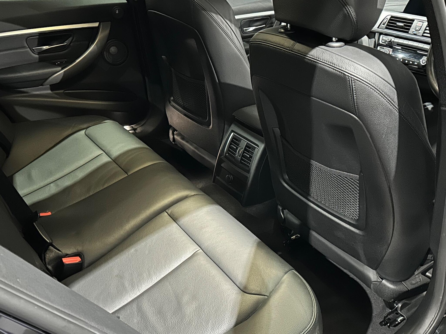 Used BMW 3 Series 2018 for sale - 76620557: Photo 15