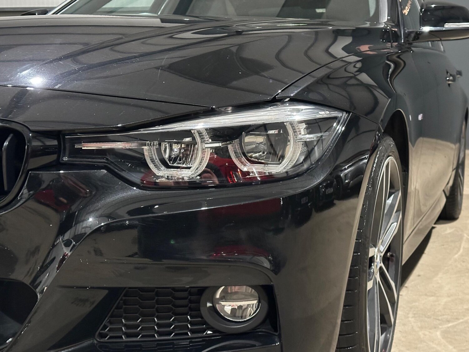 Used BMW 3 Series 2018 for sale - 76620557: Photo 33