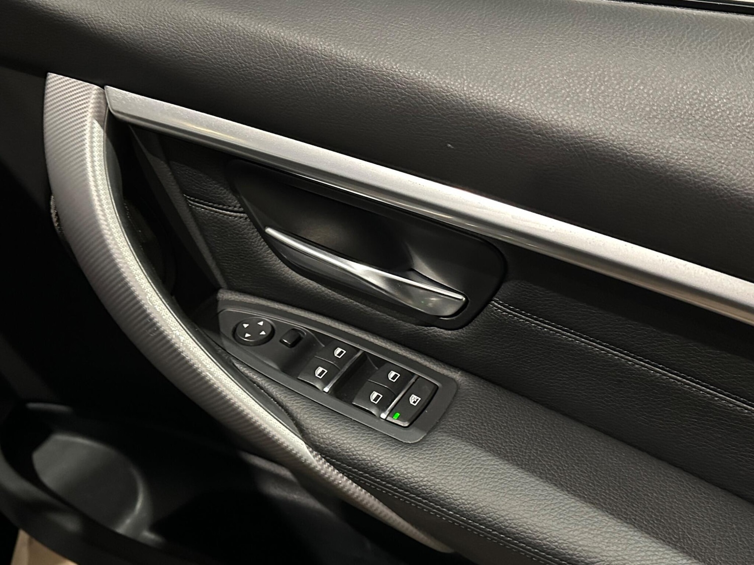 Used BMW 3 Series 2018 for sale - 76620557: Photo 43