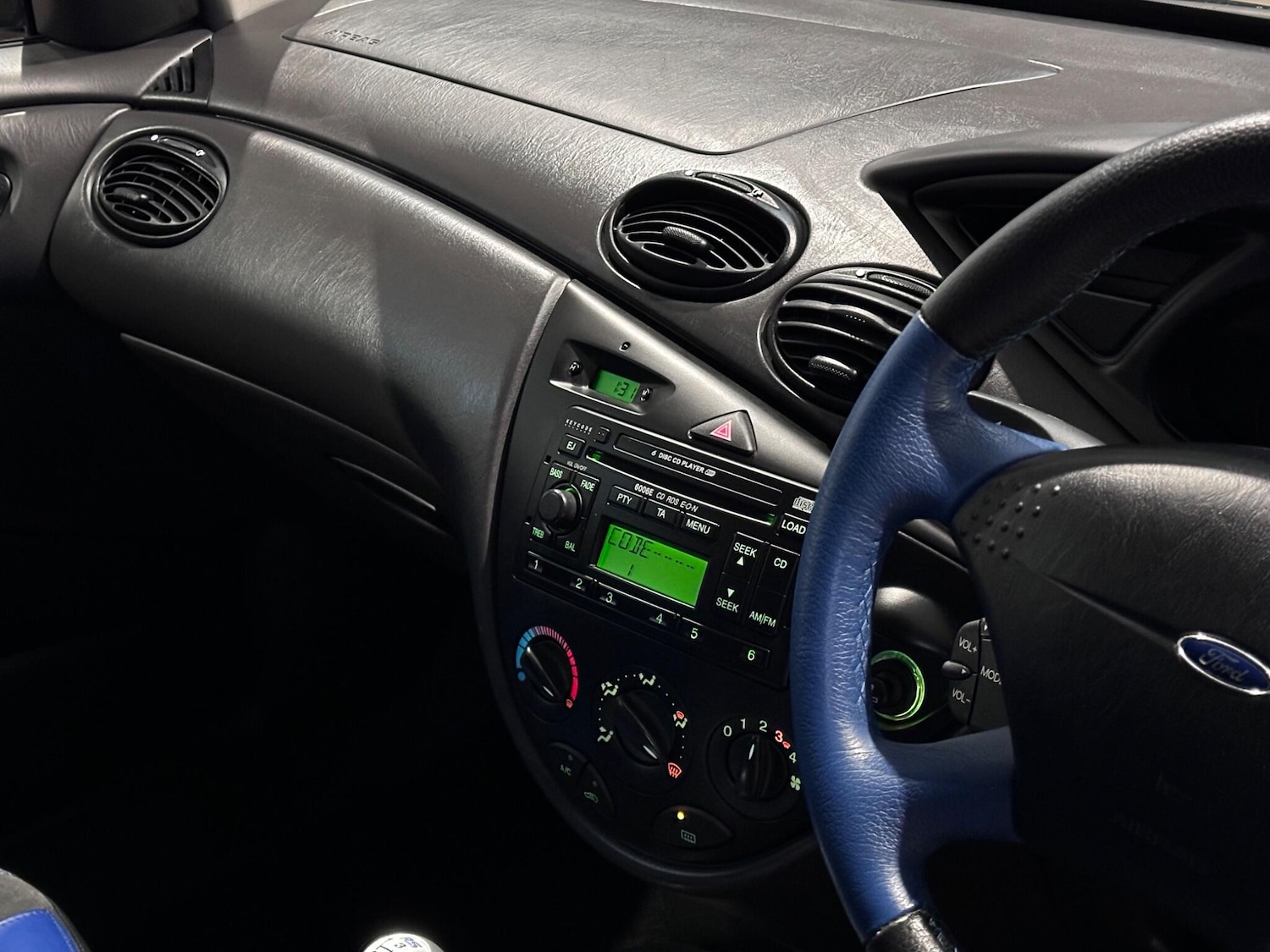 Used Ford Focus 2003 for sale - 77291125: Photo 17