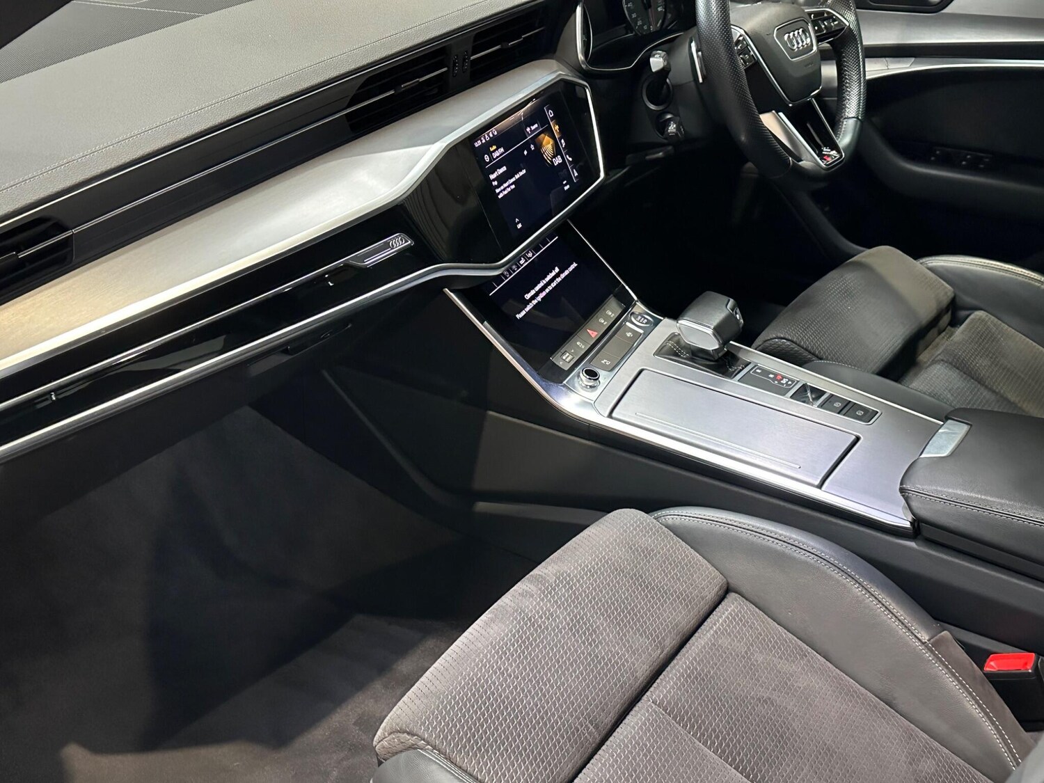 Used Audi A6 Saloon for sale - 77424672: Photo 27