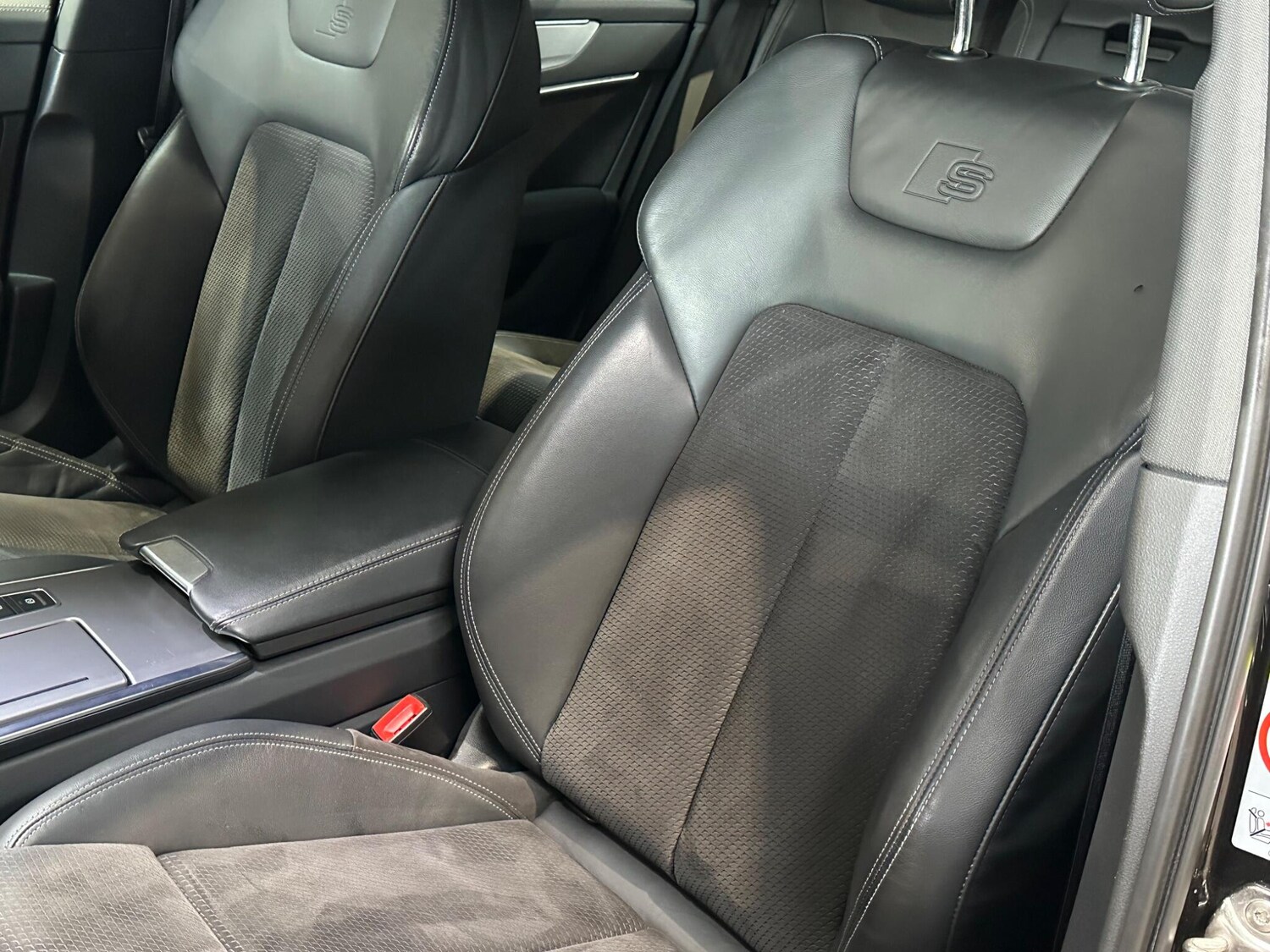 Used Audi A6 Saloon for sale - 77424672: Photo 30