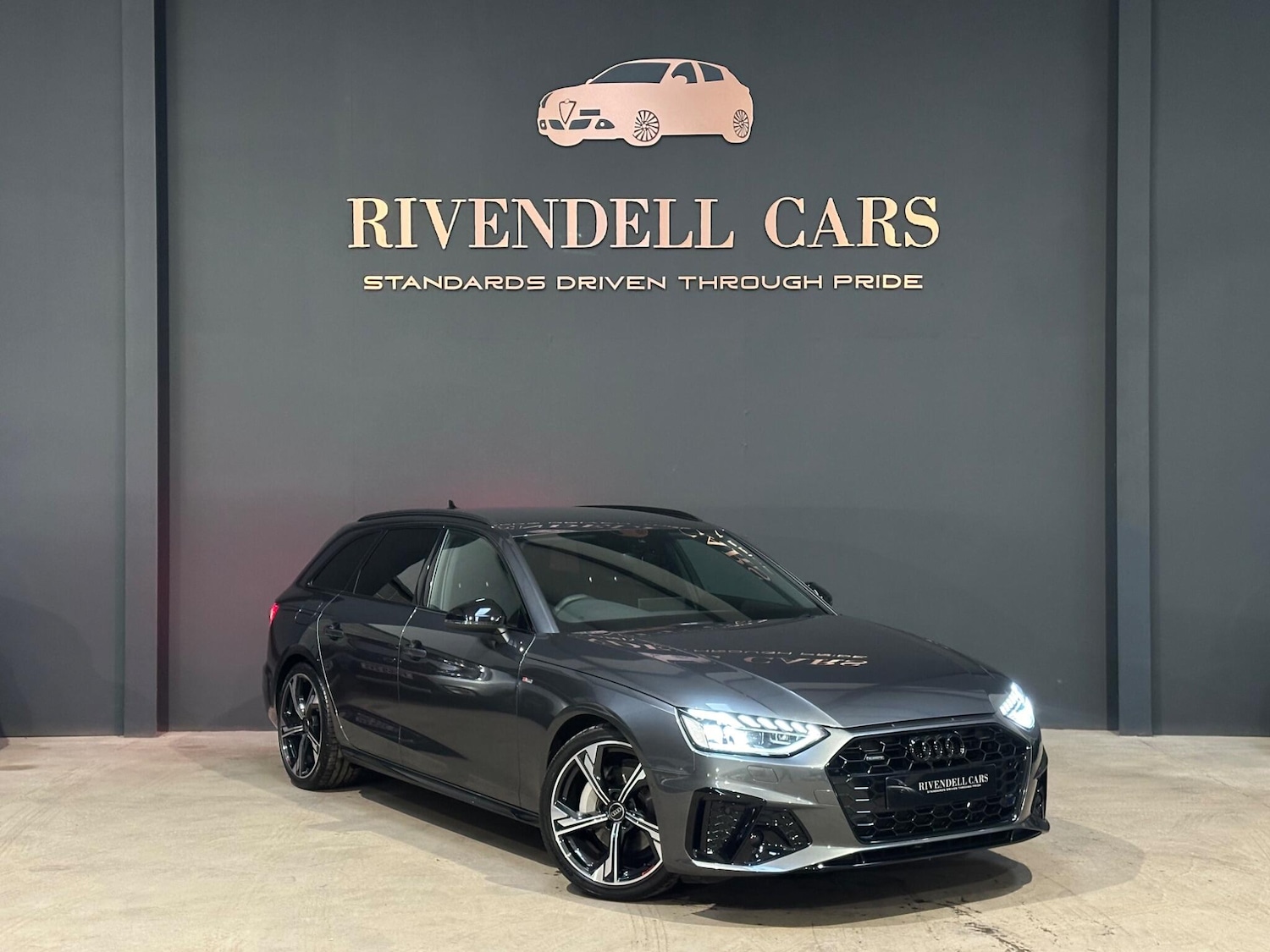 Used Audi A4 Avant for sale - 76188582: Photo 1