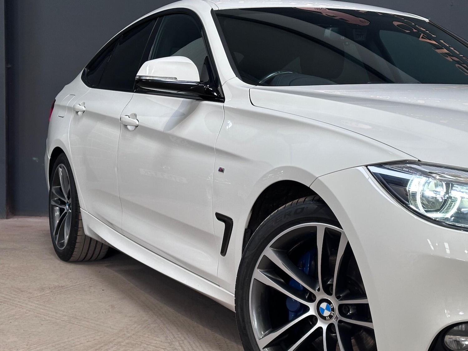 Used BMW 3 Series 2017 for sale - 77807672: Photo 10