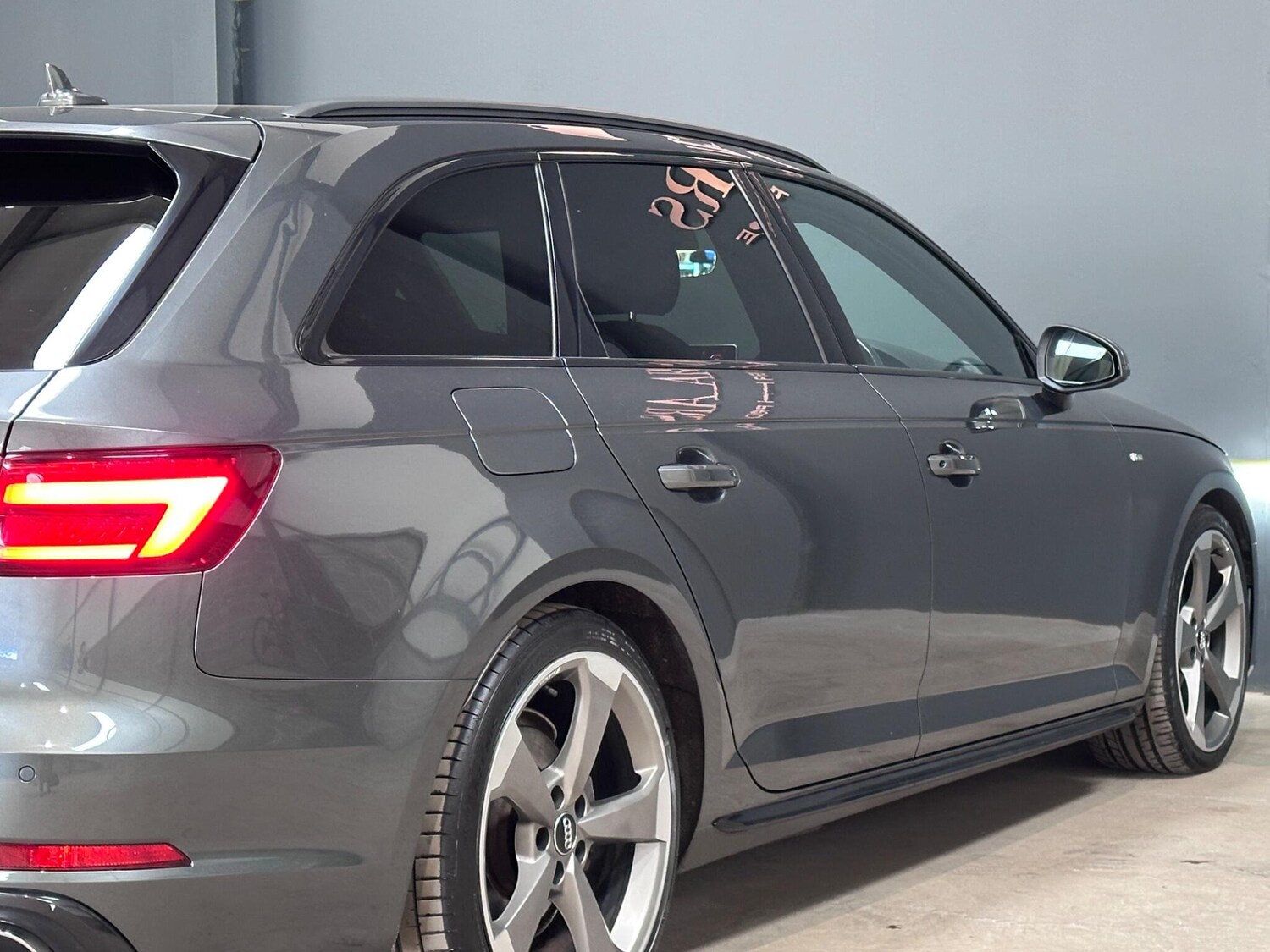 Used Audi A4 Avant 2019 for sale - 78020419: Photo 11