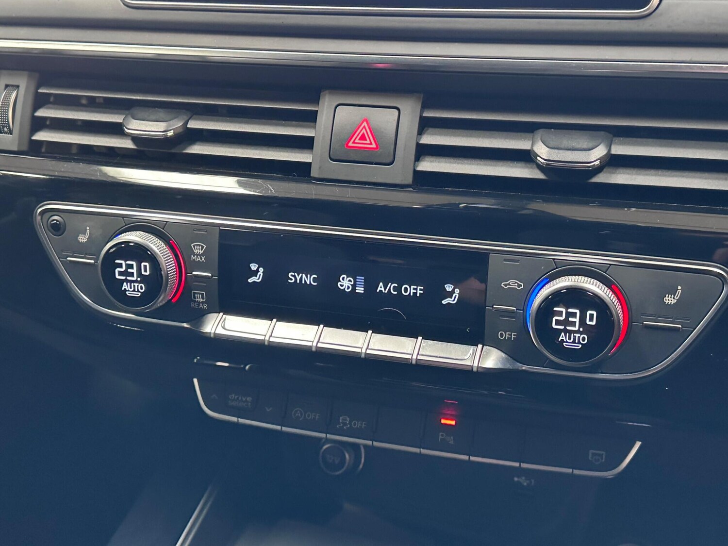 Used Audi A4 Avant 2019 for sale - 78020419: Photo 19