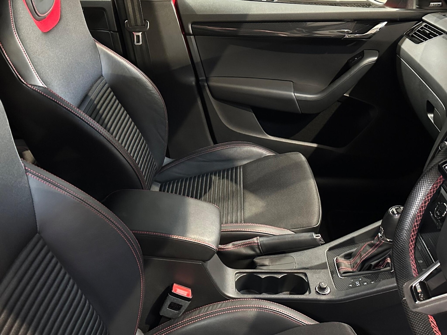 Used Skoda Octavia 2015 for sale - 76632931: Photo 16