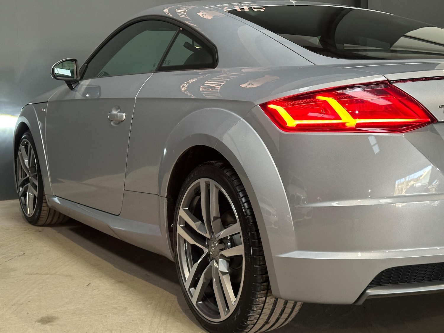Used Audi TT 2015 for sale - 76727436: Photo 8