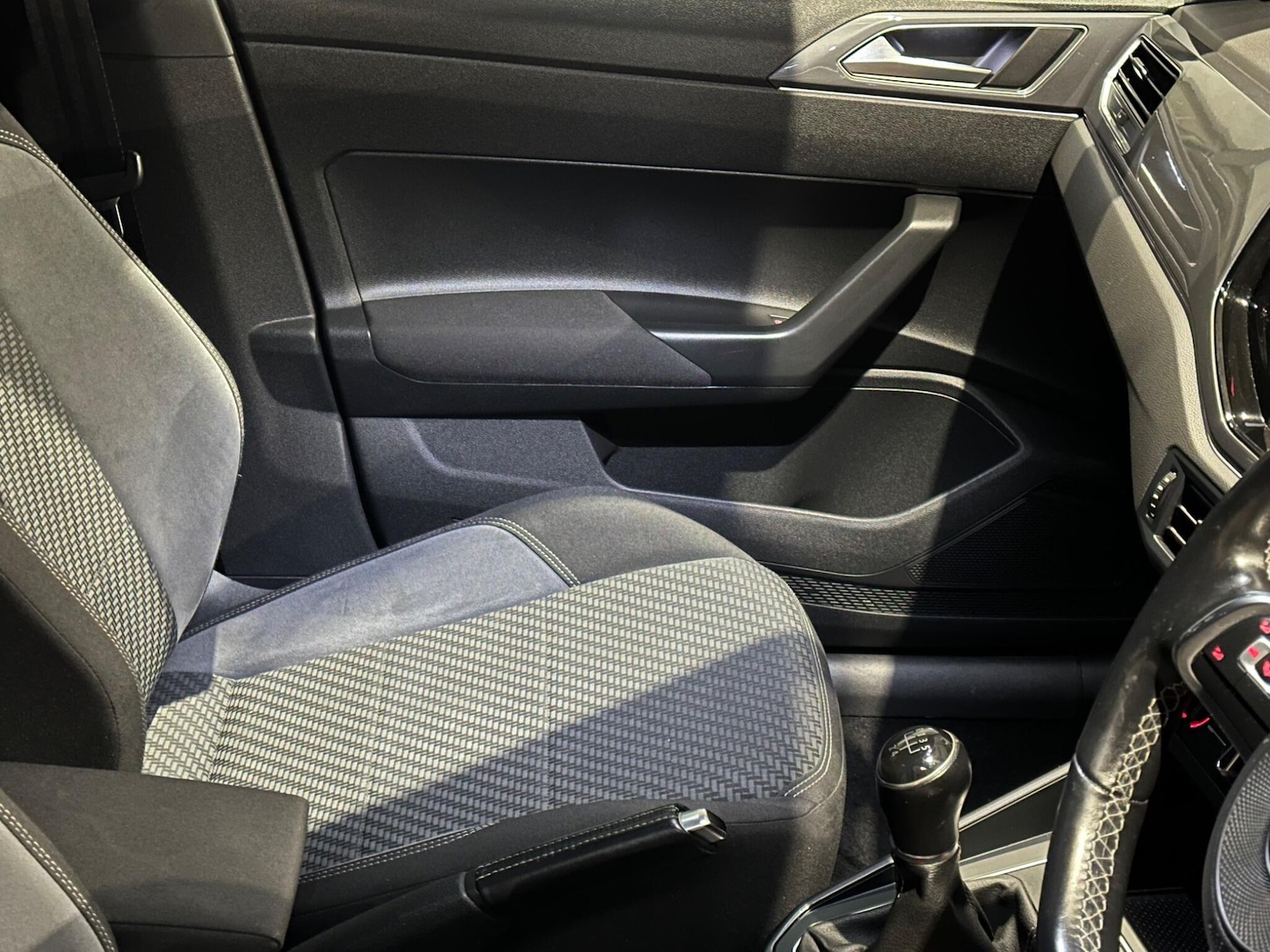 Used Volkswagen Polo 2018 for sale - 76433296: Photo 16