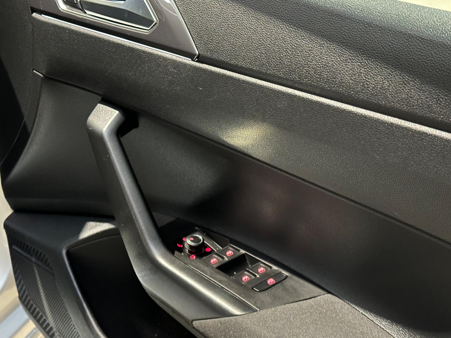 Used Volkswagen Polo 2018 for sale - 76433296: Photo 20