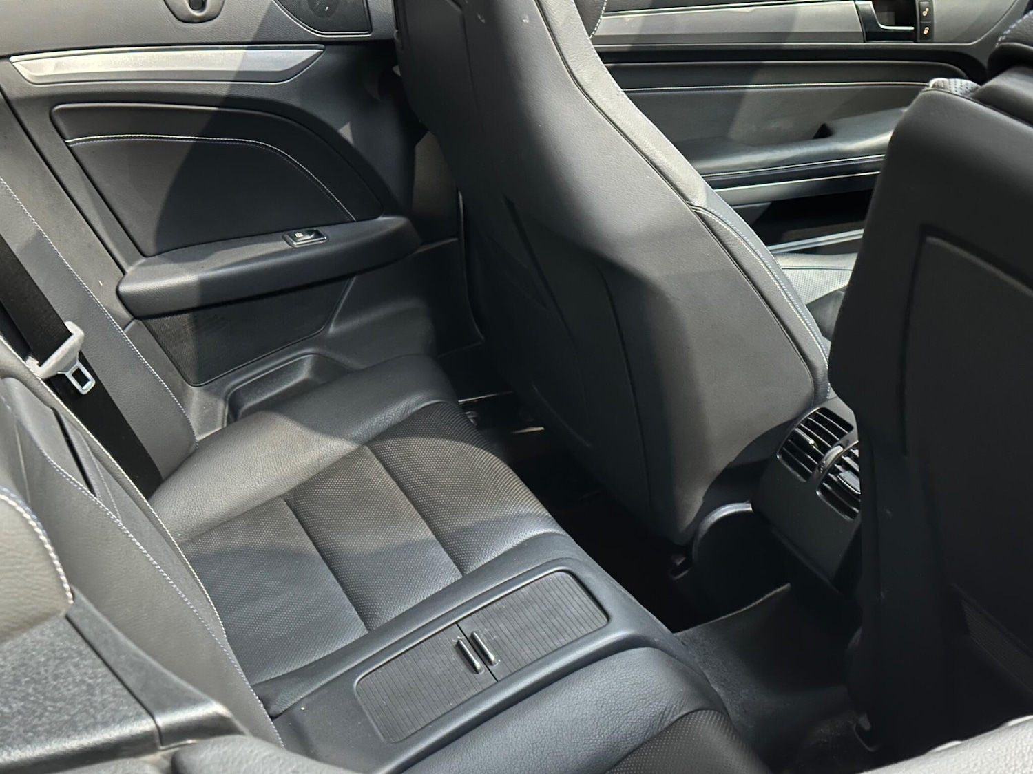 Used Mercedes-Benz E-Class 2016 for sale - 76073176: Photo 17