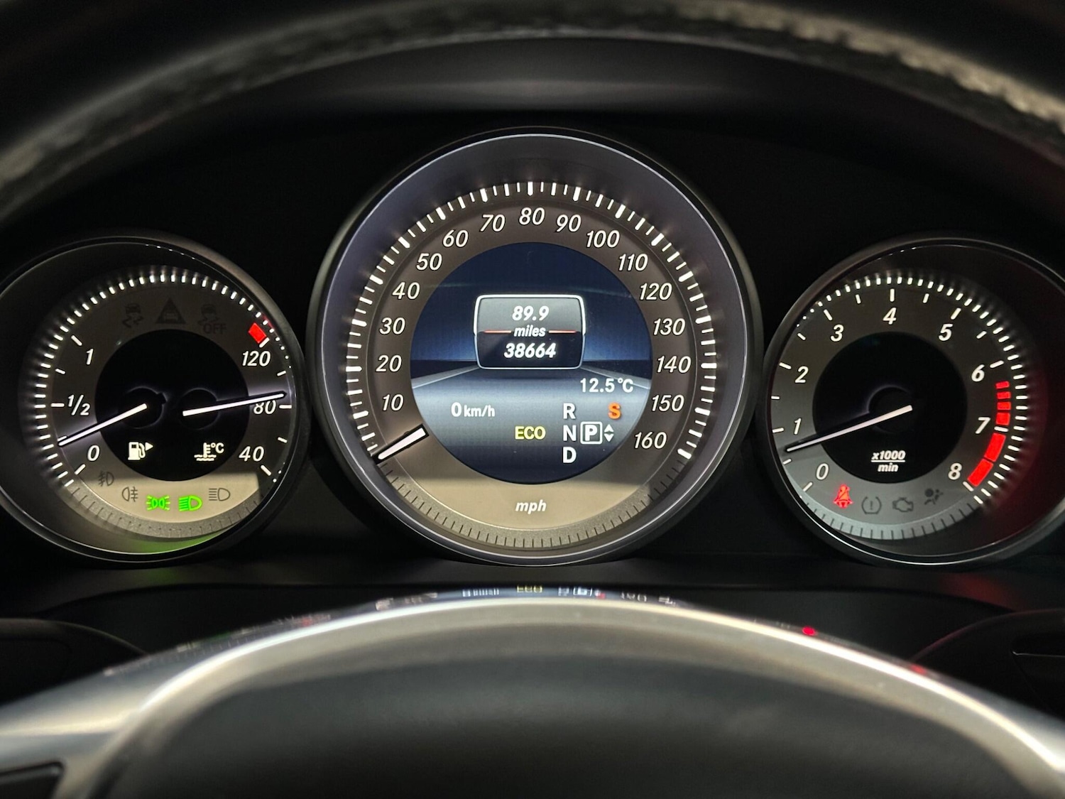 Used Mercedes-Benz E-Class 2016 for sale - 76073176: Photo 28