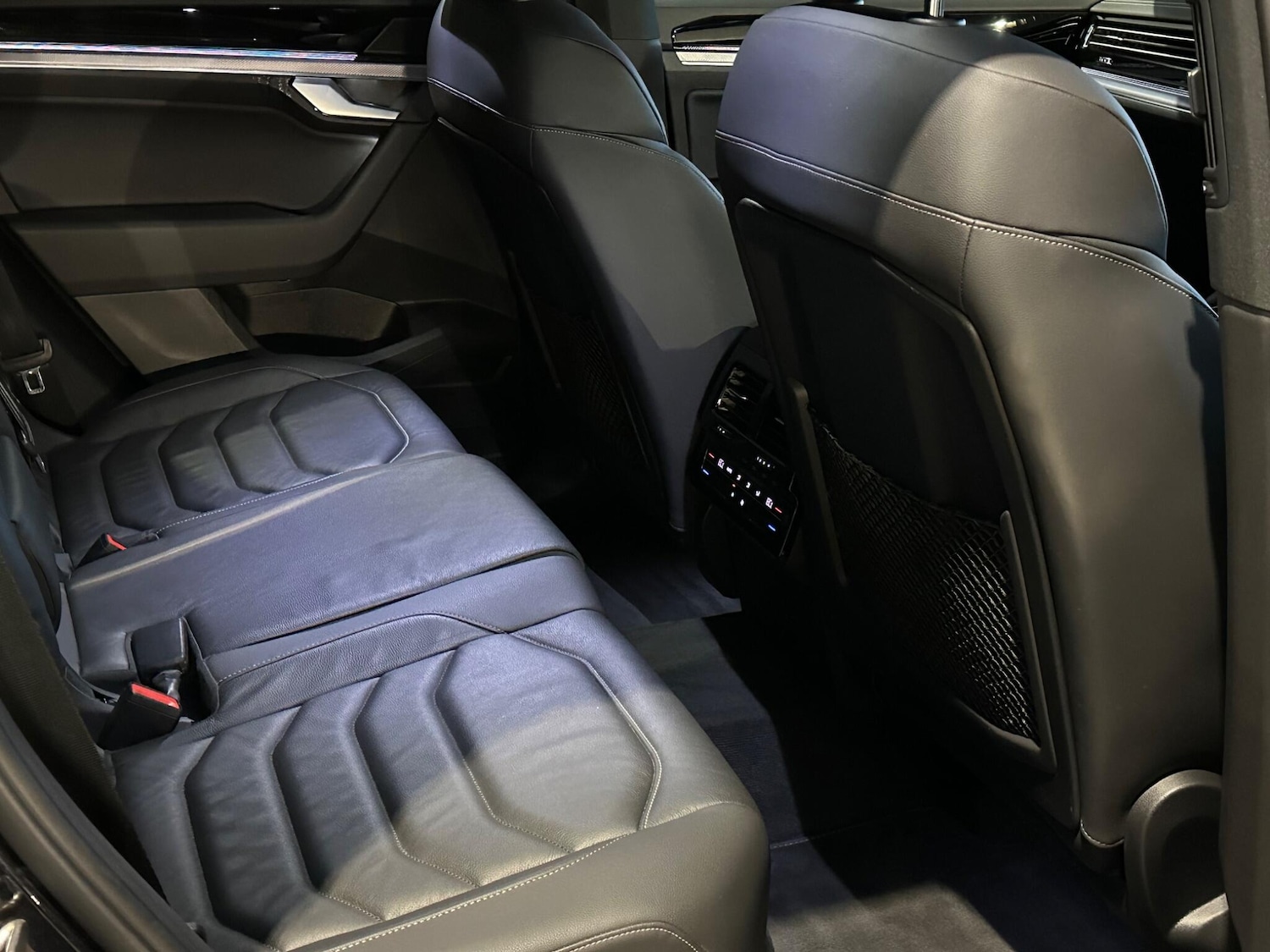 Used Volkswagen Touareg 2019 for sale - 76295114: Photo 12