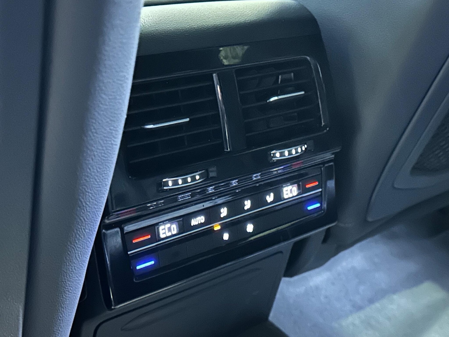 Used Volkswagen Touareg 2019 for sale - 76295114: Photo 14