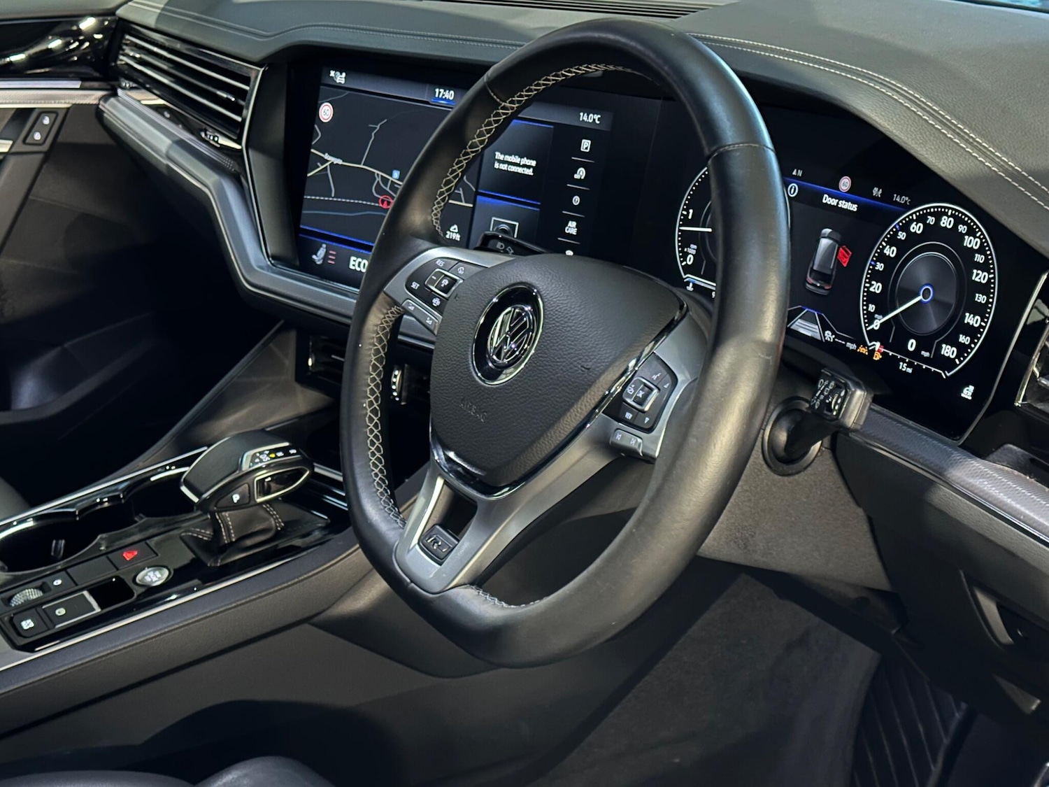Used Volkswagen Touareg 2019 for sale - 76295114: Photo 26