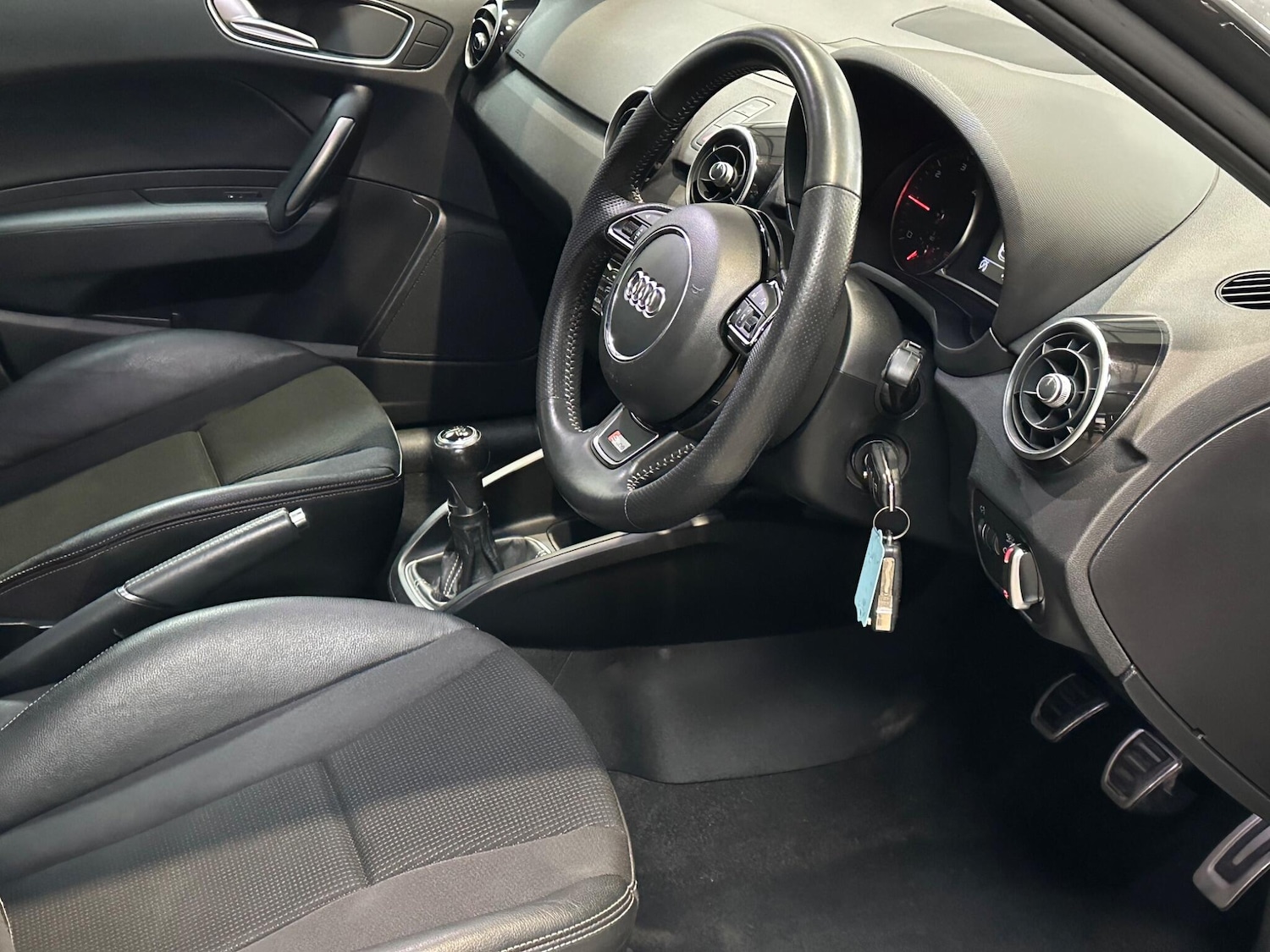 Used Audi A1 2018 for sale - 76325997: Photo 15