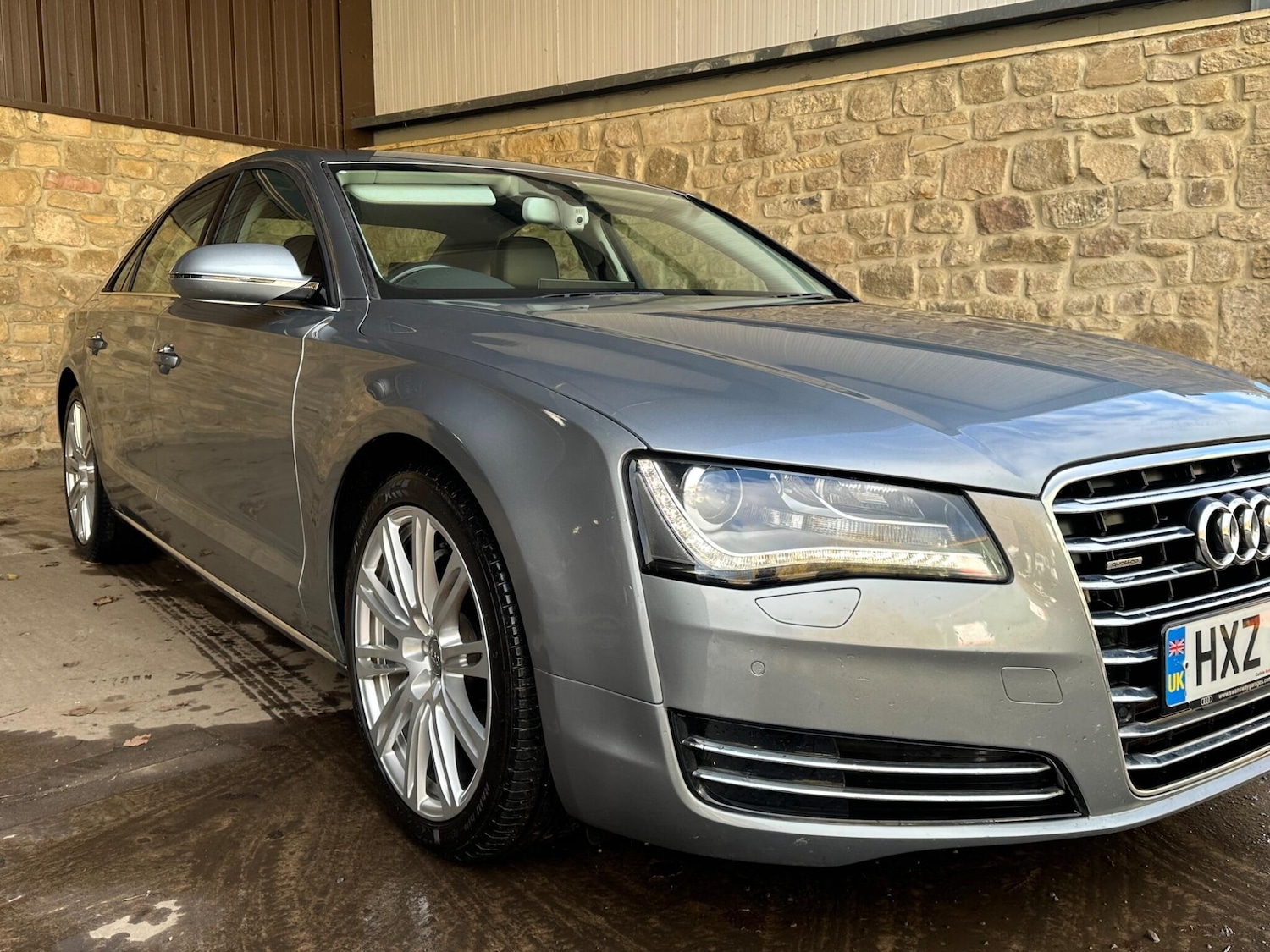 Used Audi A8 2011 for sale - 76537844: Photo 2