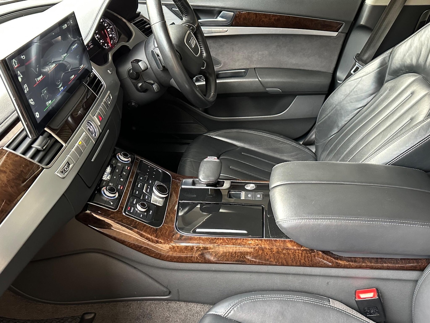 Used Audi A8 2011 for sale - 76537844: Photo 25