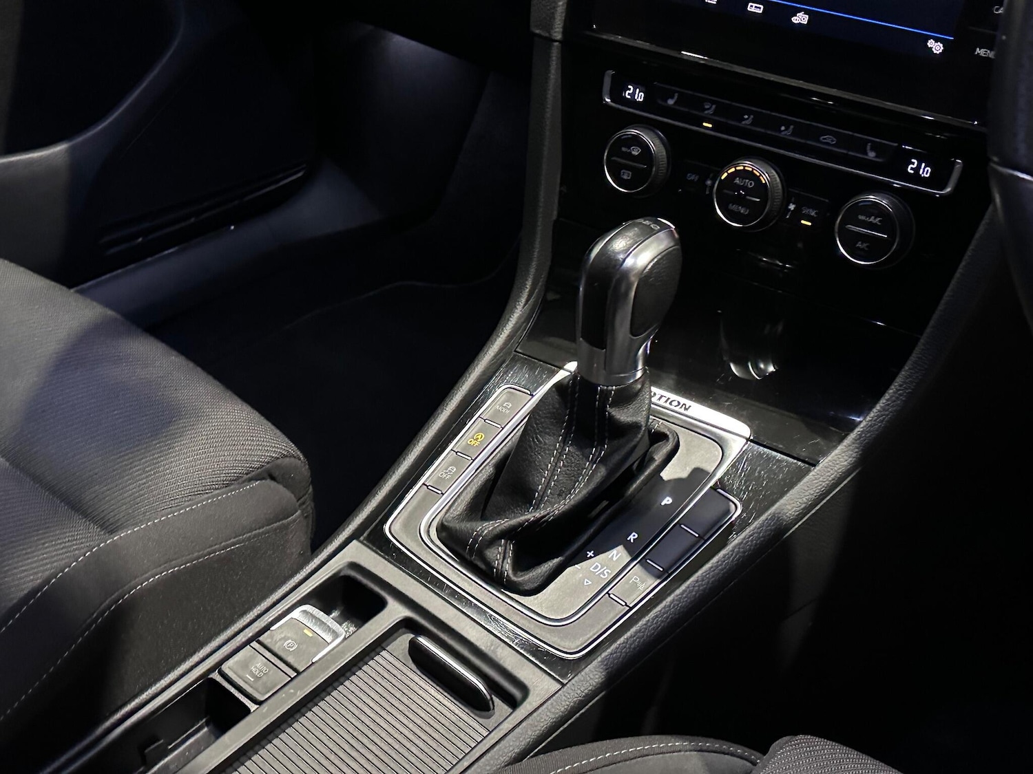 Used Volkswagen Golf 2017 for sale - 76865738: Photo 16