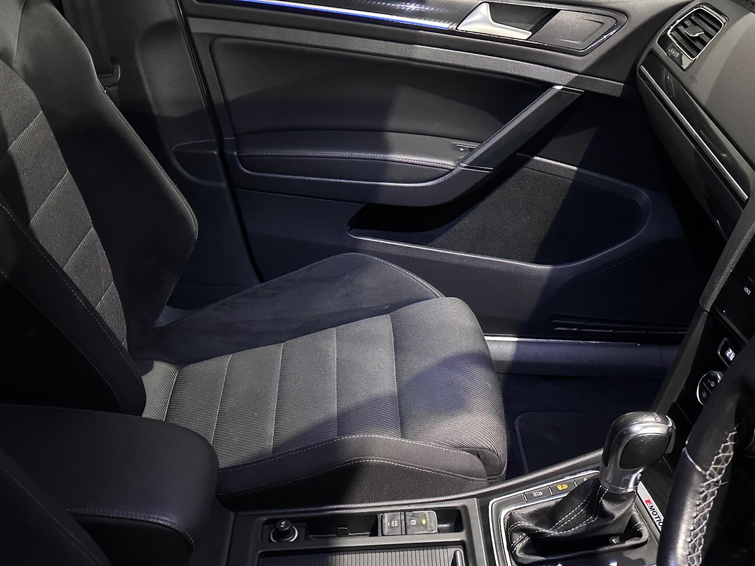 Used Volkswagen Golf 2017 for sale - 76865738: Photo 32