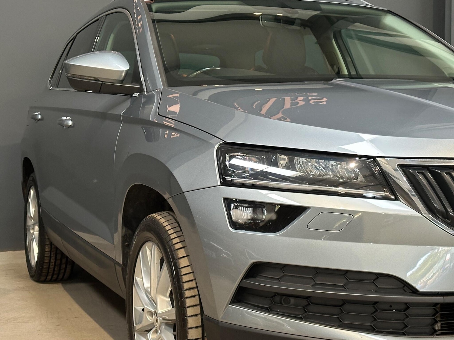 Used Skoda Karoq 2018 for sale - 76327007: Photo 2