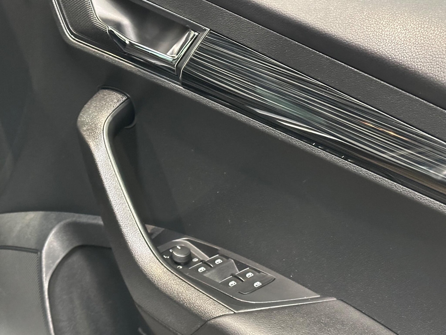 Used Skoda Karoq 2018 for sale - 76327007: Photo 22