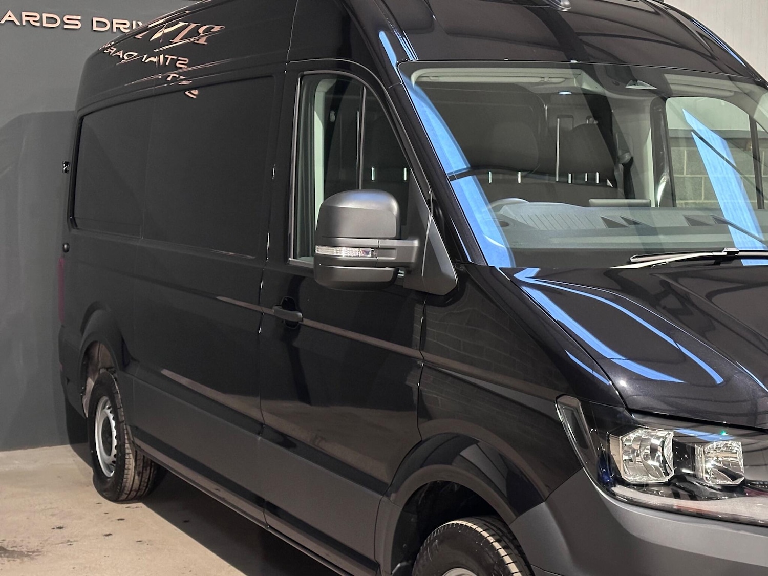 Used Volkswagen Crafter 2025 for sale - 77320788: Photo 2
