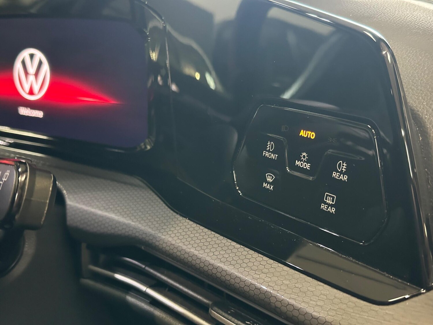 Used Volkswagen Golf 2024 for sale - 77550031: Photo 31