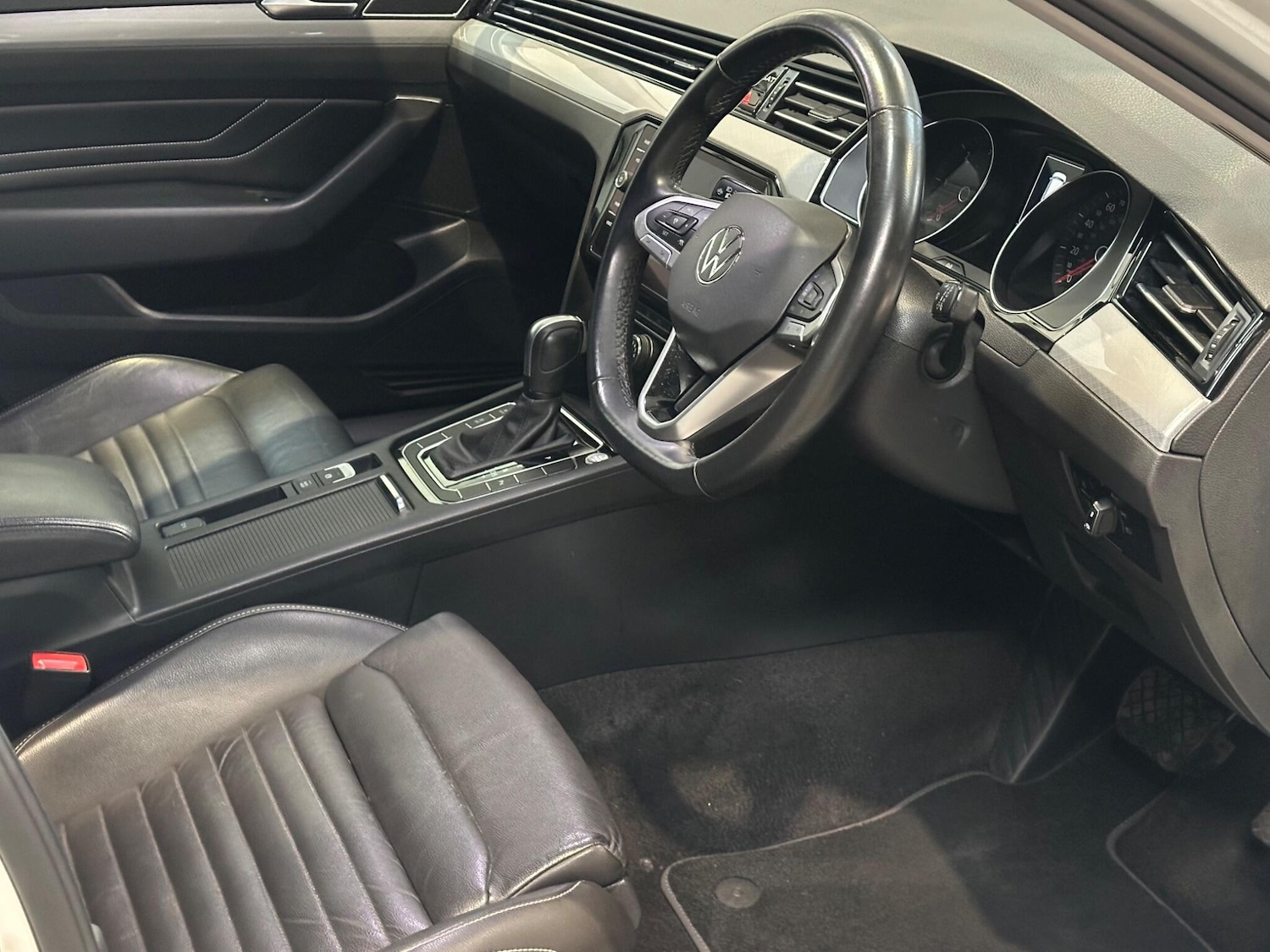 Used Volkswagen Passat 2021 for sale - 76371335: Photo 24