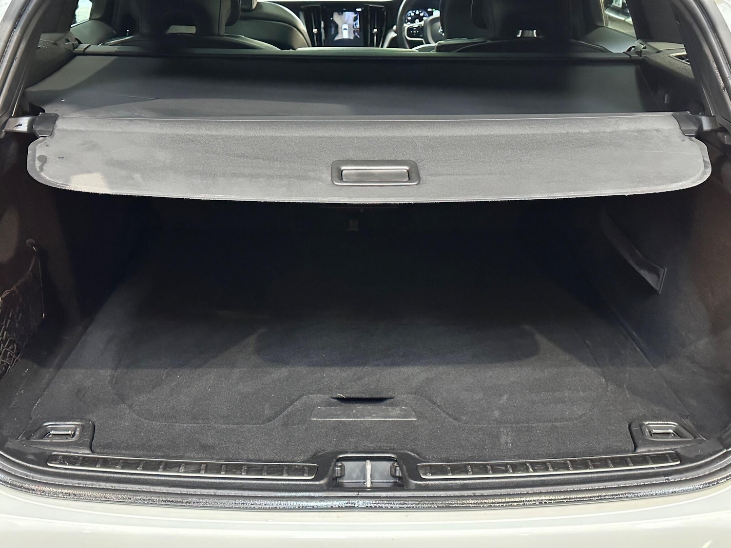 Used Volvo V60 2019 for sale - 76136530: Photo 30