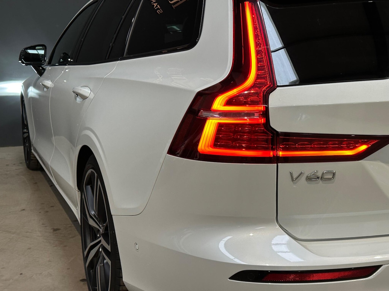 Used Volvo V60 2019 for sale - 76136530: Photo 34