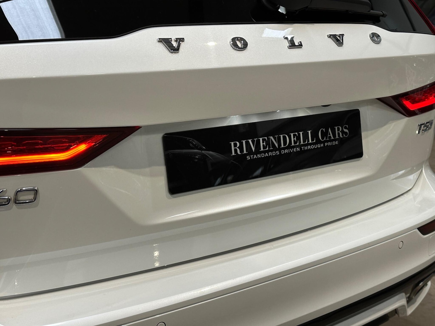 Used Volvo V60 2019 for sale - 76136530: Photo 40