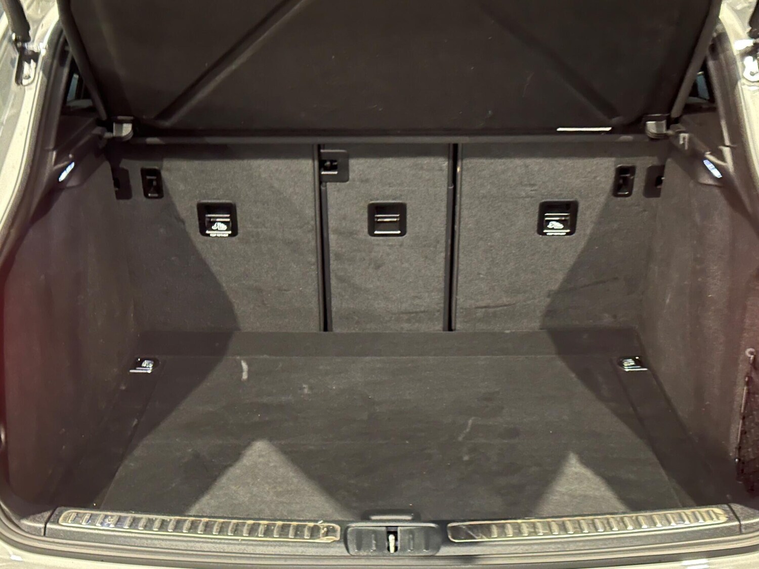 Used Porsche Macan 2025 for sale - 76511786: Photo 28