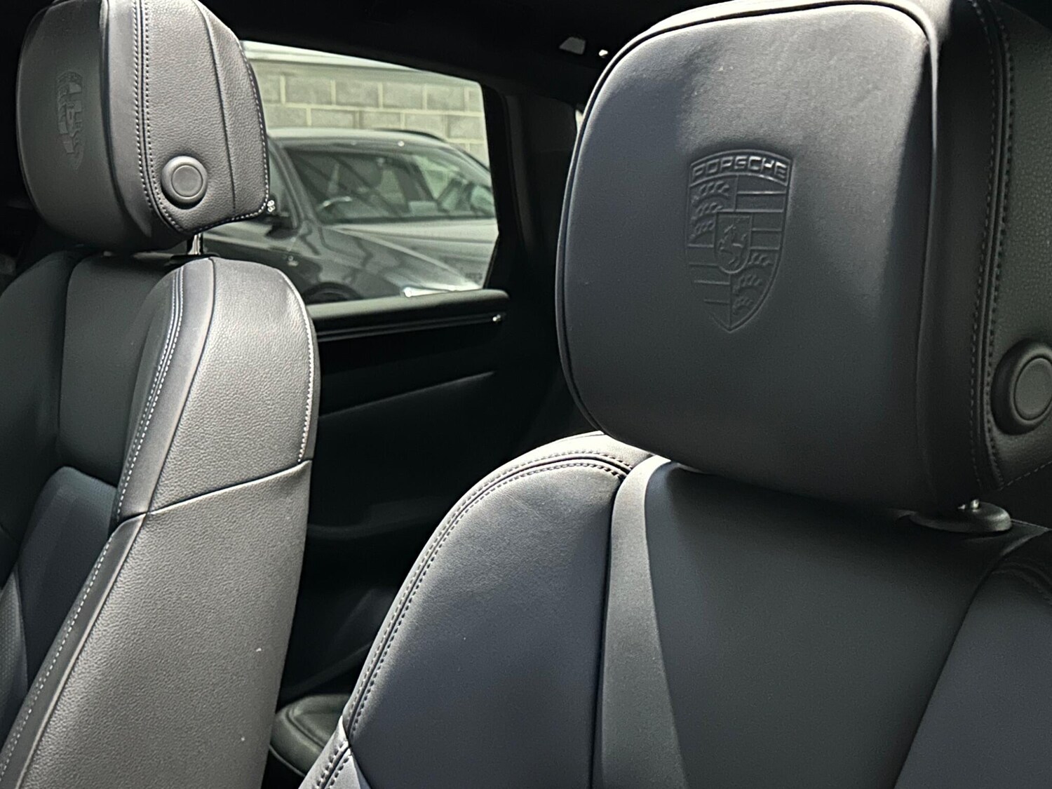 Used Porsche Macan 2025 for sale - 76511786: Photo 31