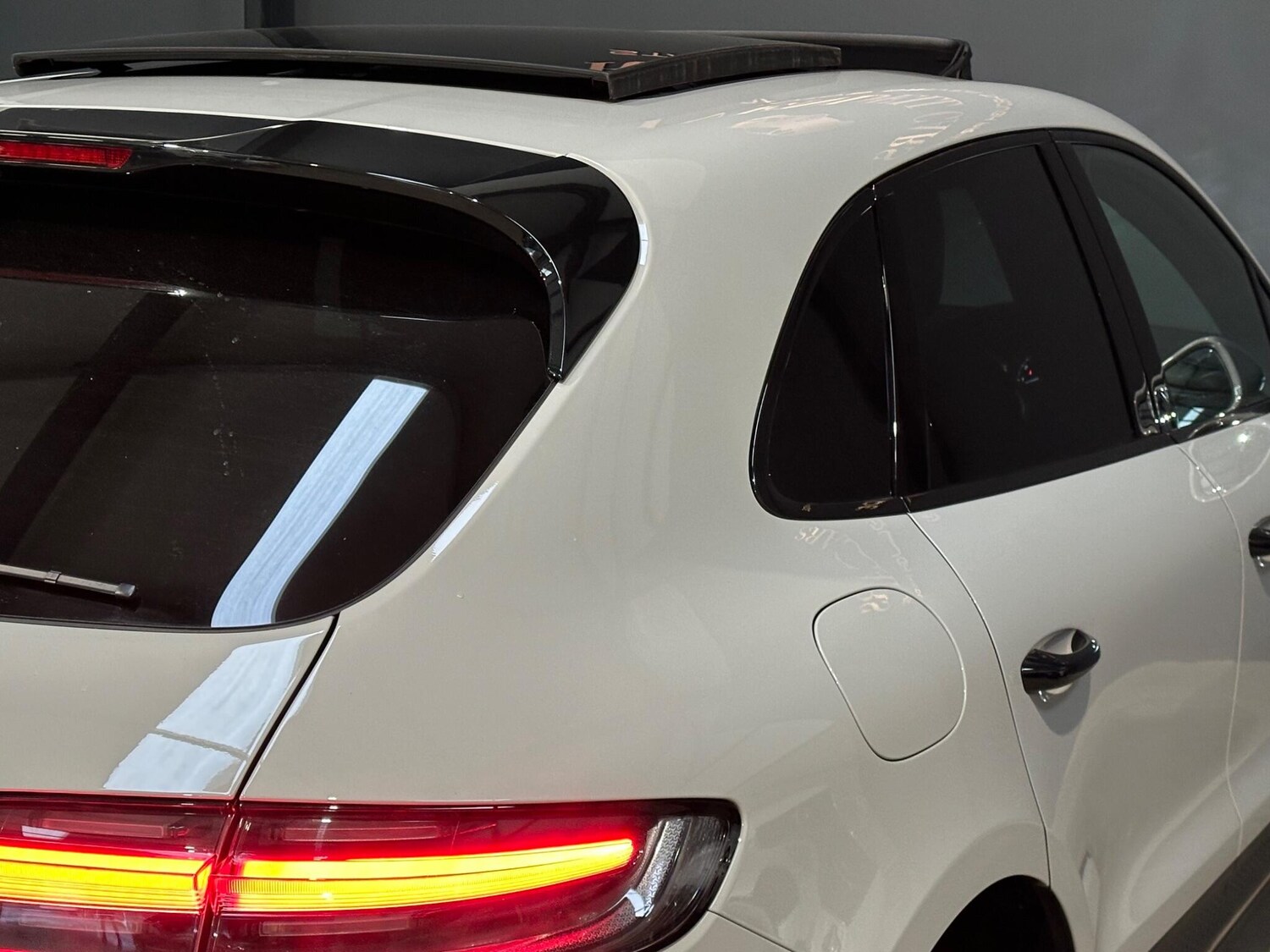 Used Porsche Macan 2025 for sale - 76511786: Photo 32