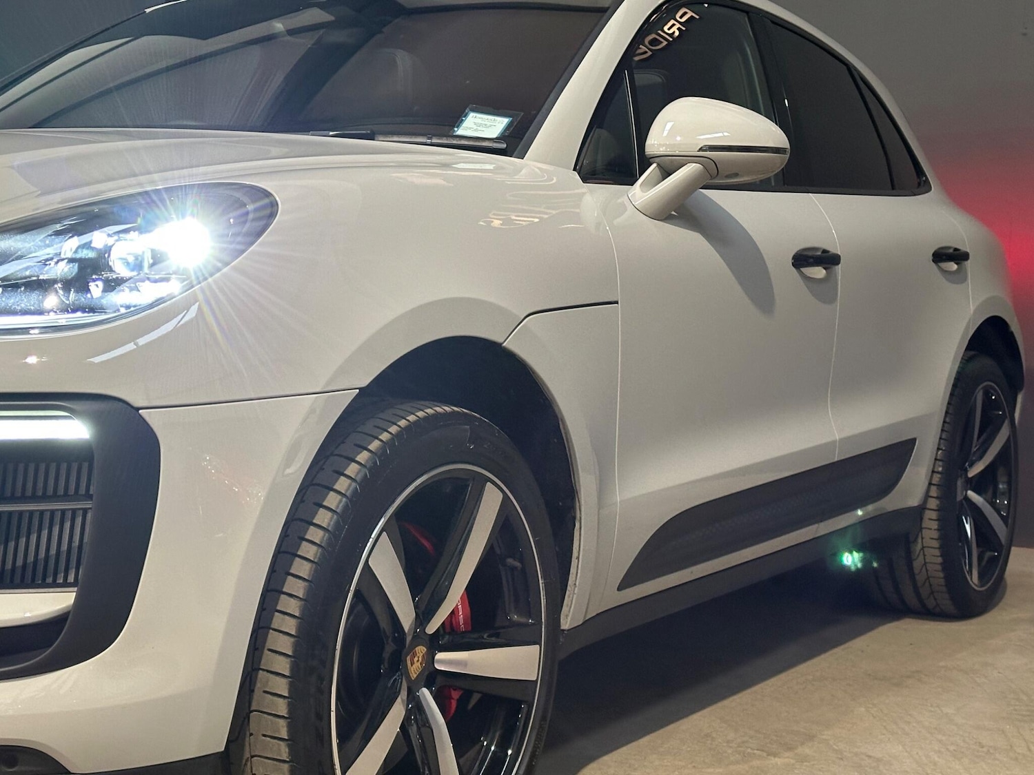 Used Porsche Macan 2025 for sale - 76511786: Photo 4