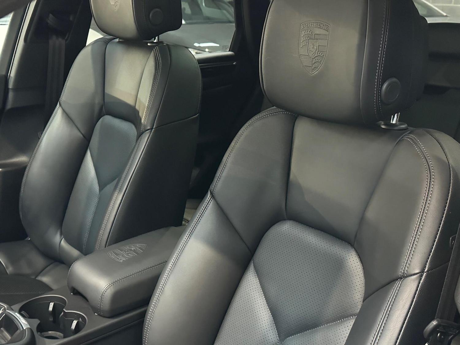 Used Porsche Macan 2025 for sale - 76511786: Photo 42