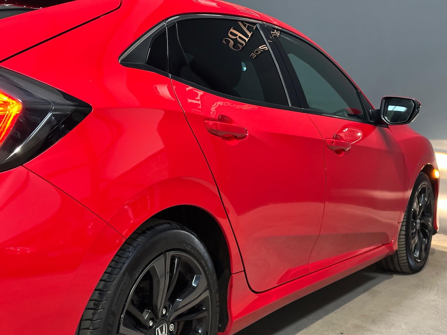 Used Honda Civic 2019 for sale - 76422619: Photo 11