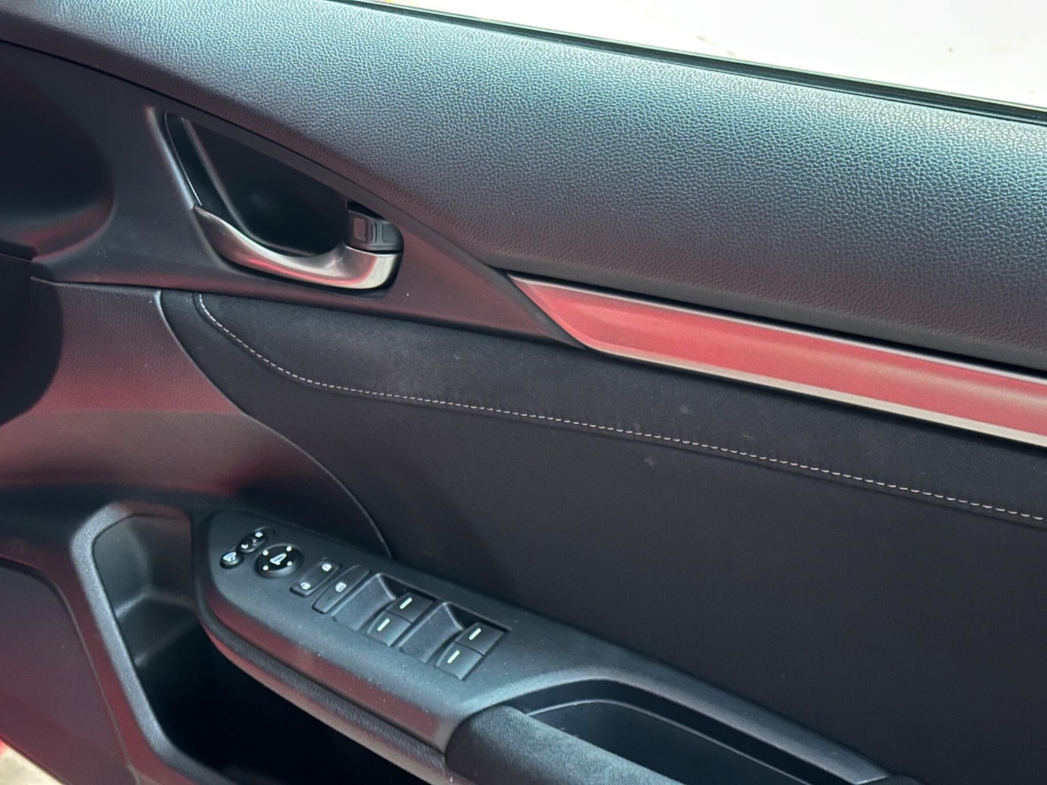 Used Honda Civic 2019 for sale - 76422619: Photo 17