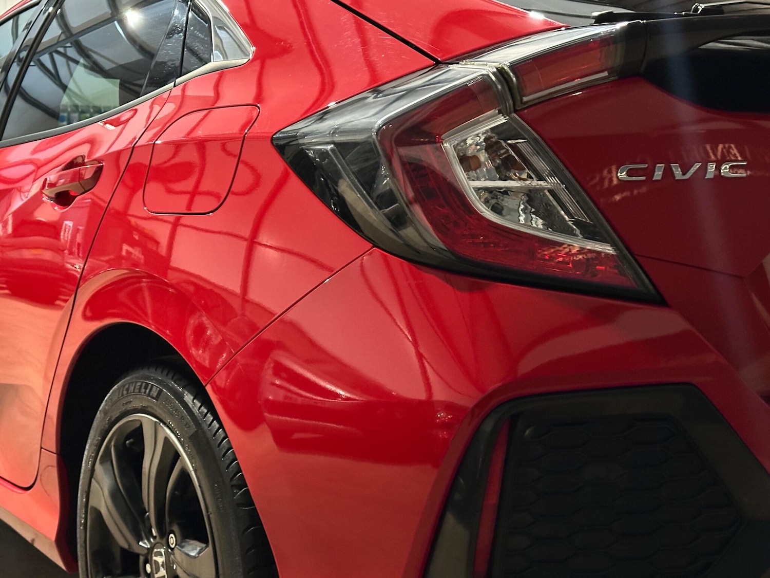 Used Honda Civic 2019 for sale - 76422619: Photo 48