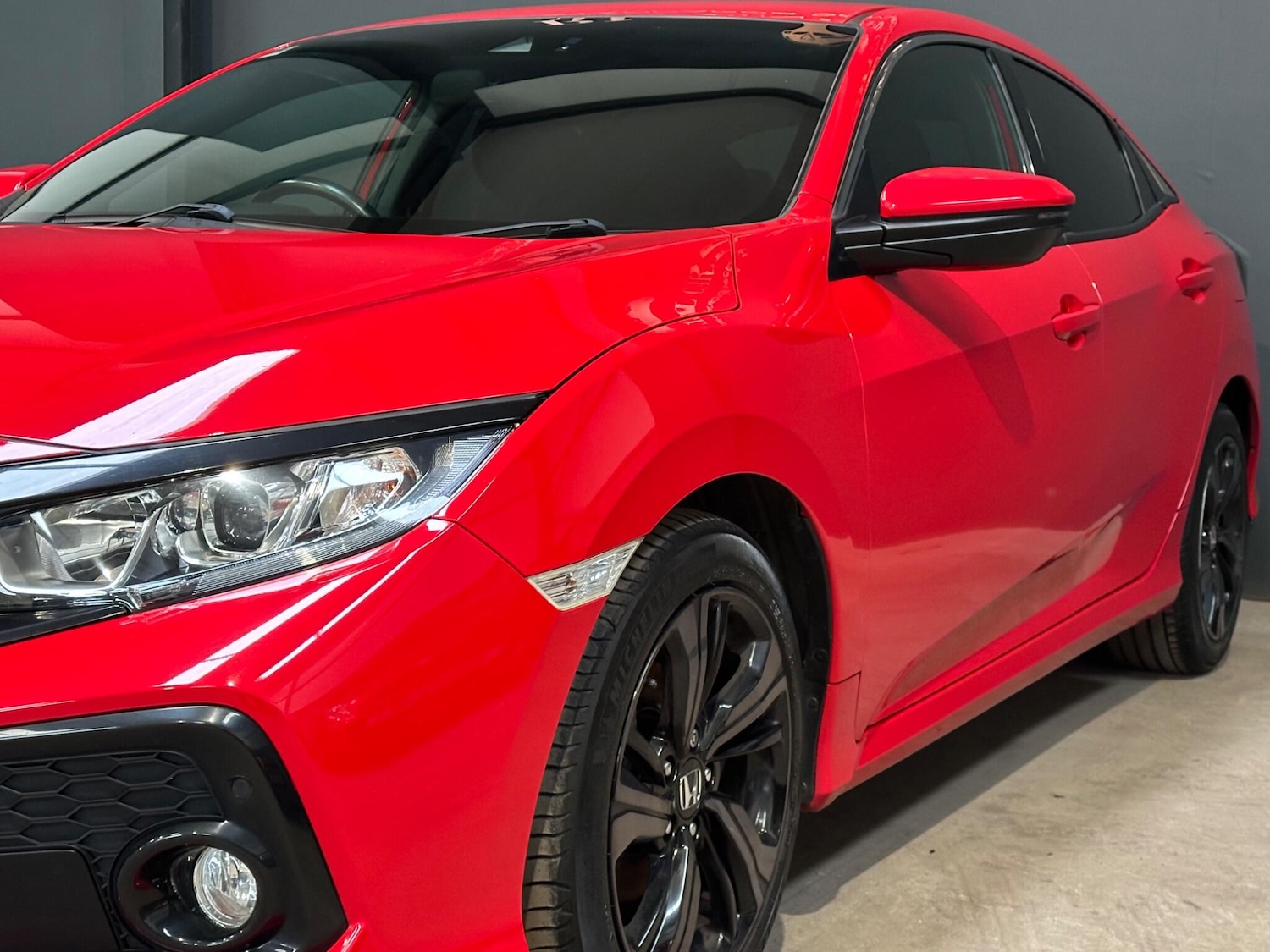 Used Honda Civic 2019 for sale - 76422619: Photo 7