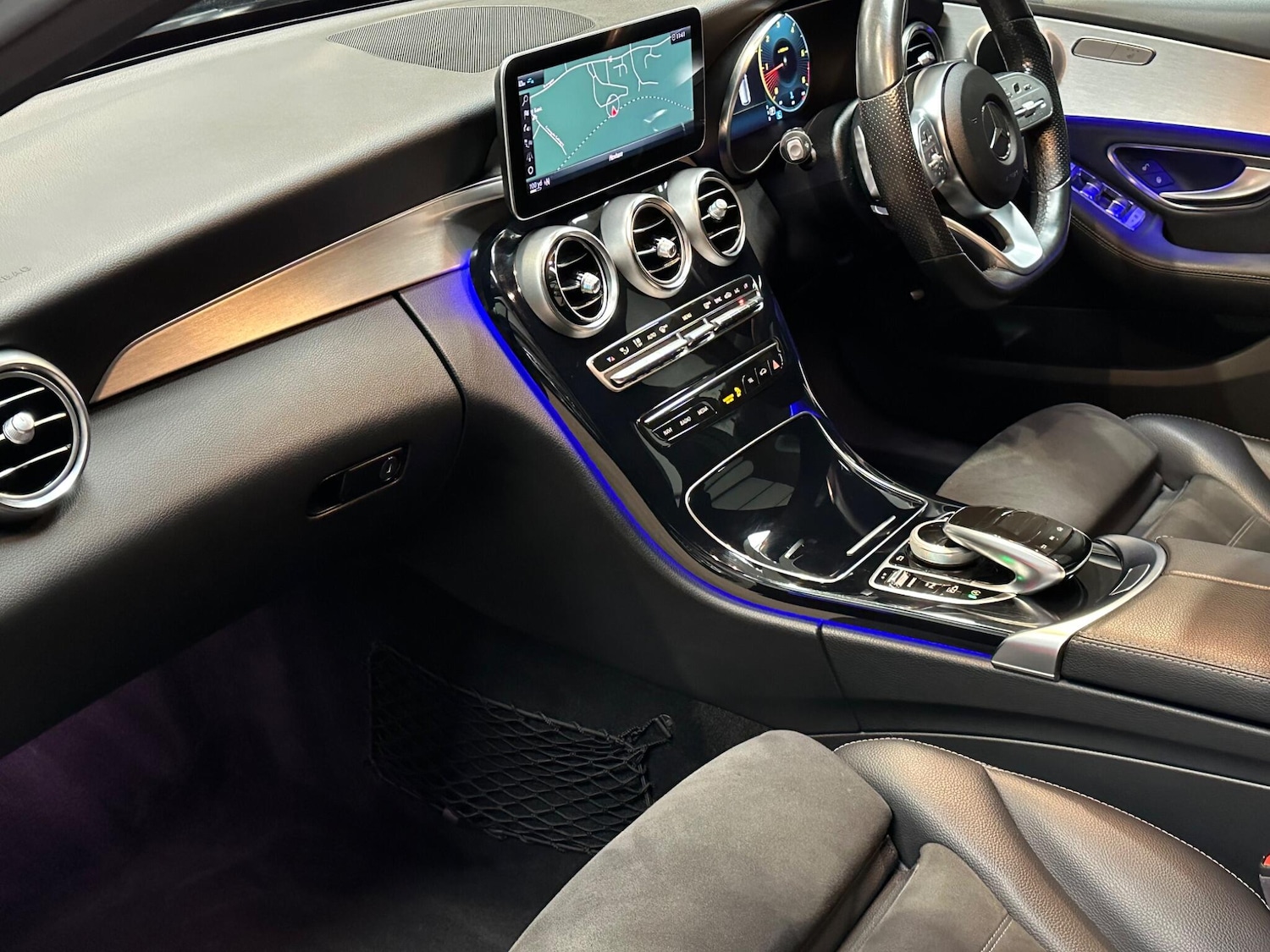 Used Mercedes-Benz C Class 2019 for sale - 76043033: Photo 11