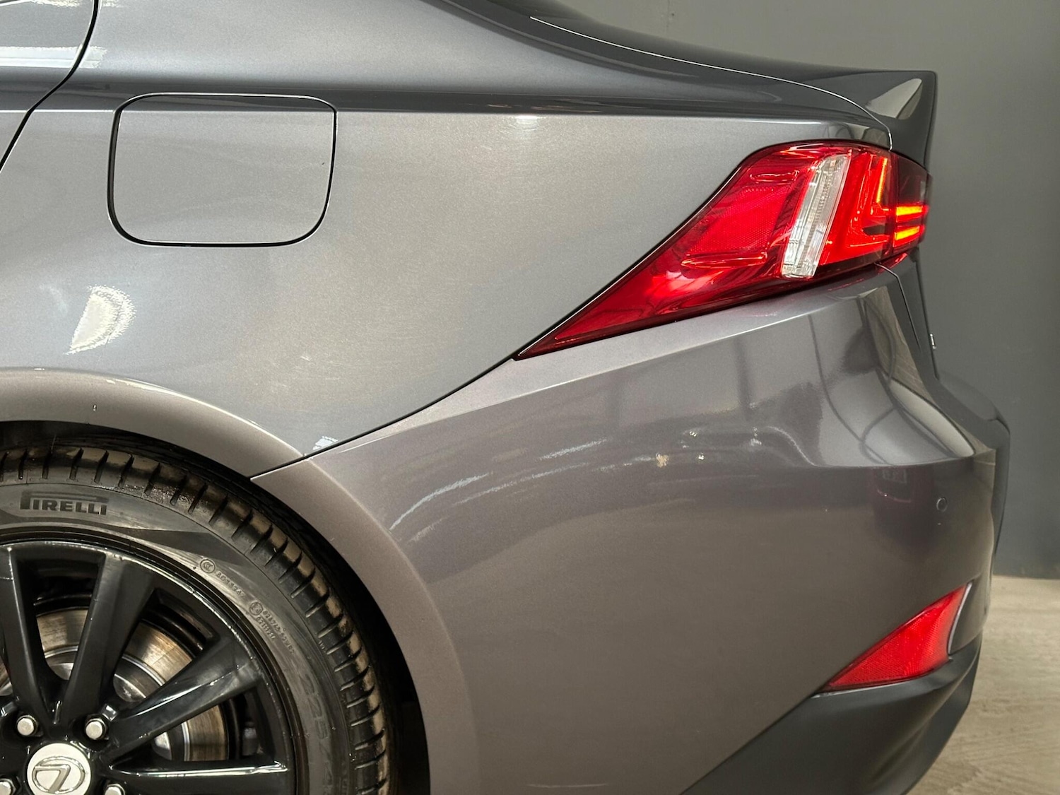 Used Lexus IS 2016 for sale - 76512673: Photo 33