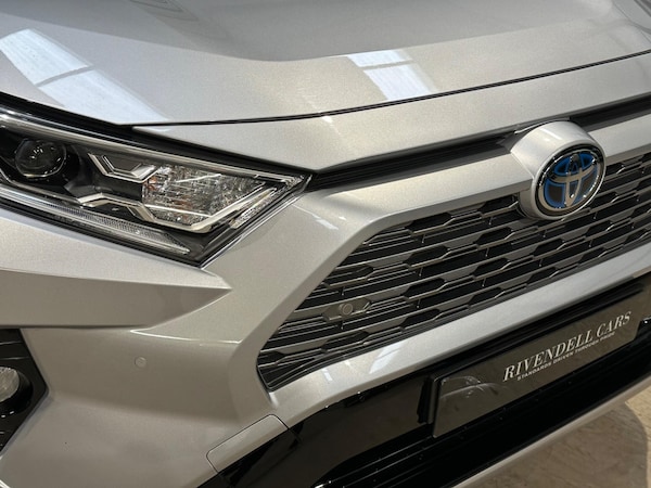 Used Toyota RAV4 2021 for sale - 76215317: Photo 40