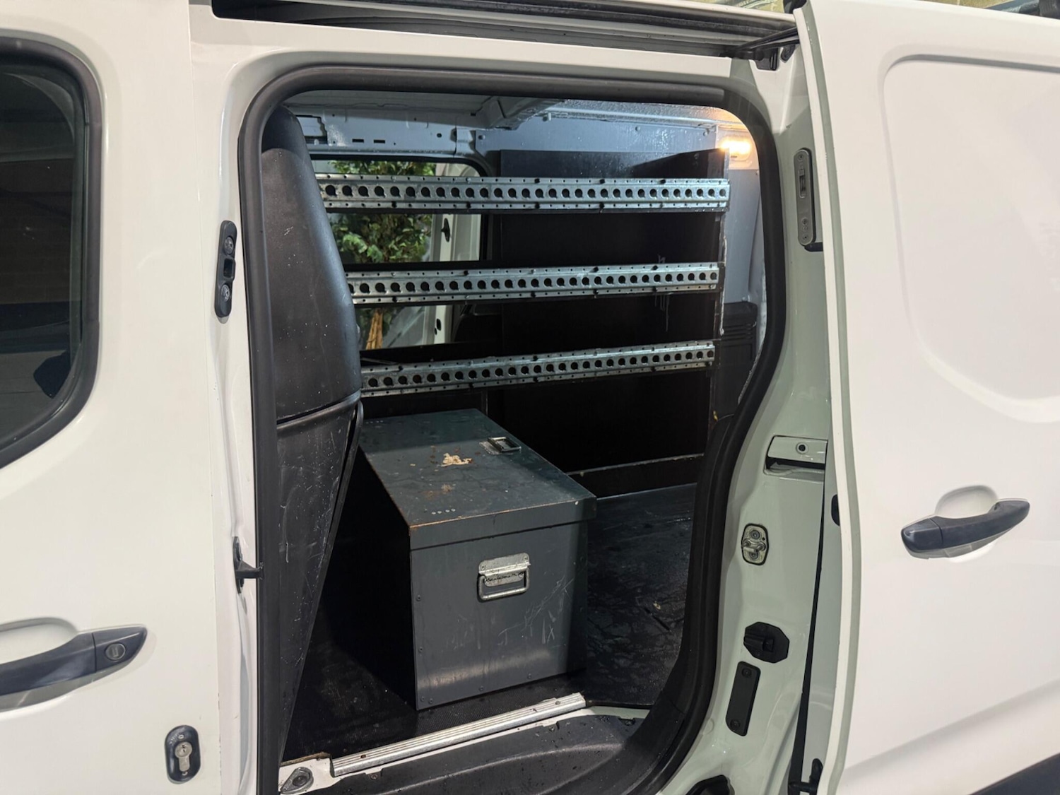 Used Peugeot Partner 2020 for sale - 77625263: Photo 13