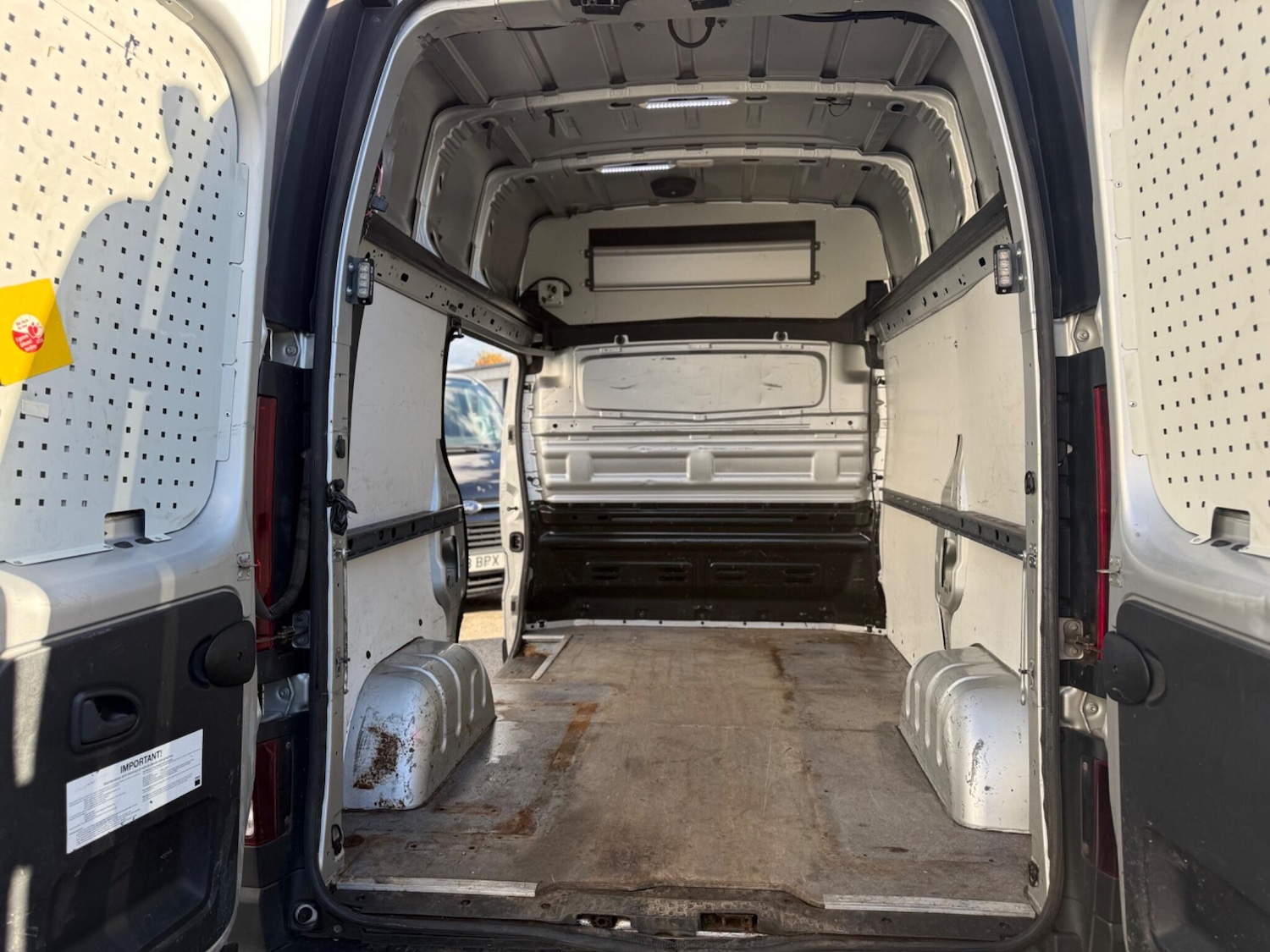 Used Vauxhall Vivaro 2016 for sale - 76361232: Photo 18