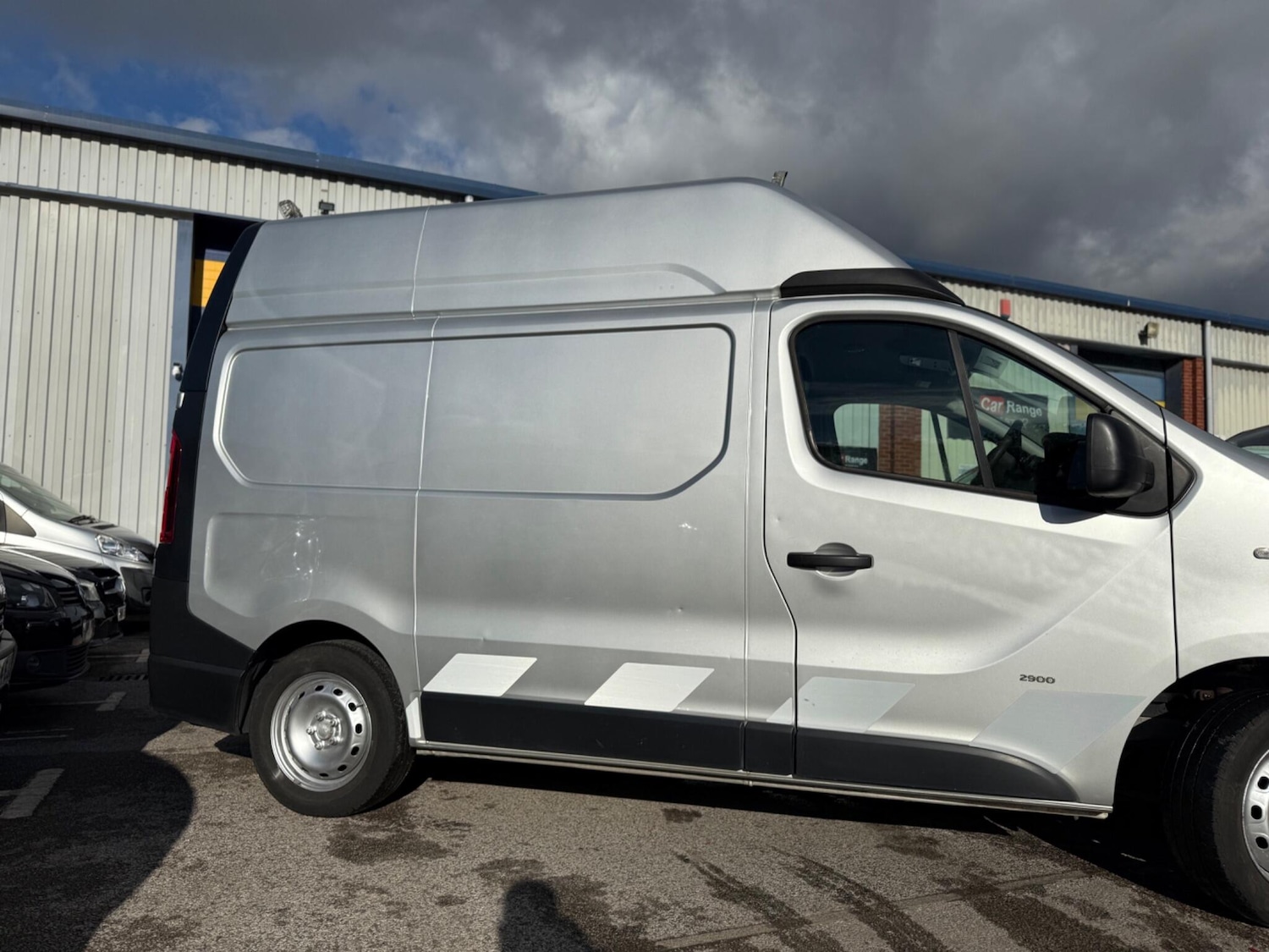 Used Vauxhall Vivaro 2016 for sale - 76361232: Photo 2