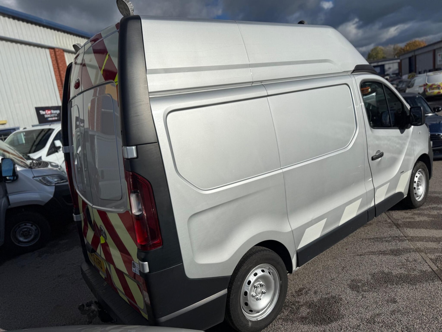 Used Vauxhall Vivaro 2016 for sale - 76361232: Photo 7